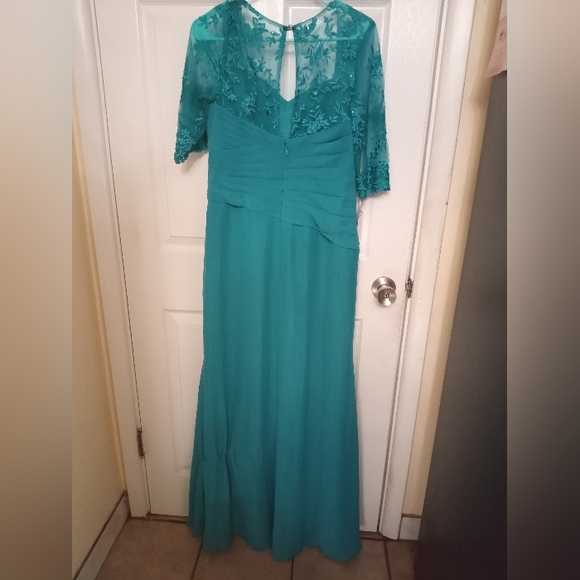 Aline gown with lace, sequins and cascading ruffles - Picture 7 of 11